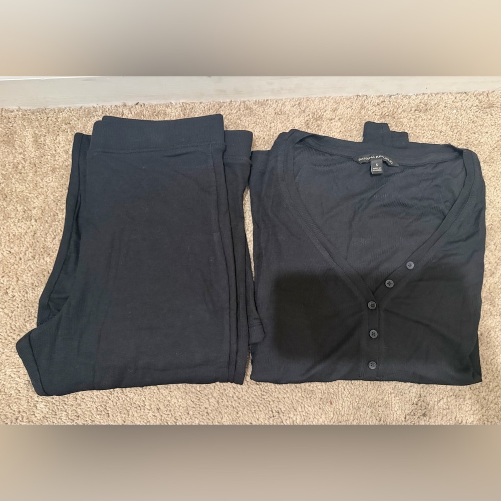 “New” Banana Republic Lounge Set sizeS